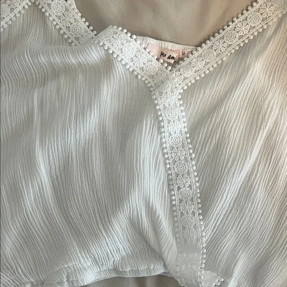 Francesca's Collections White Lace Camisole - Picture 4 of 4